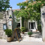 Les Jardins De La Livree 4* Villeneuve-lès-Avignon