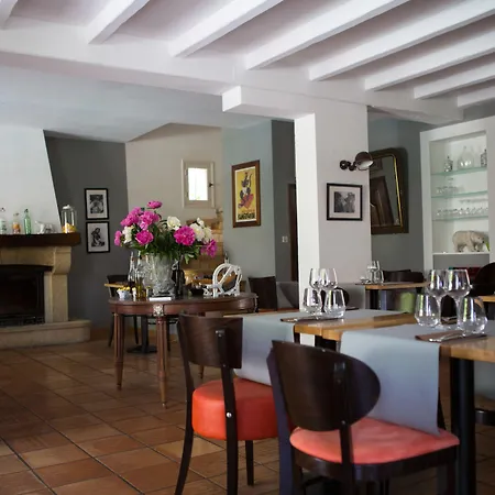 לינה וארוחת בוקר Les Jardins De La Livree