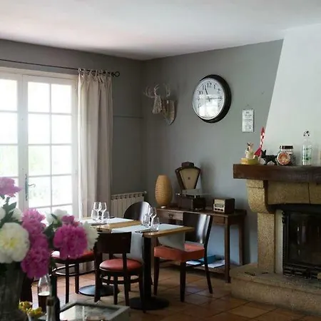 Les Jardins De La Livree 4*