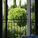 Les Jardins De La Livree Bed & Breakfast