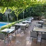 Les Jardins De La Livree Bed & Breakfast 4*