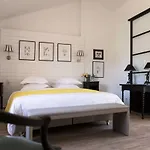 Bed & Breakfast Les Jardins De La Livree