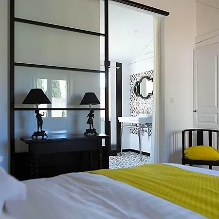 B&B Les Jardins De La Livree 4*