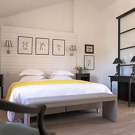 Les Jardins De La Livree B&B