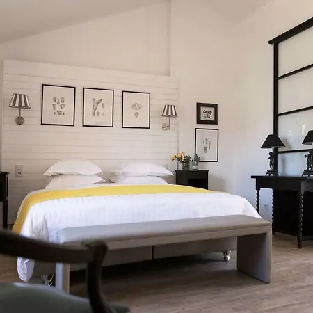 Bed & Breakfast Les Jardins De La Livrée