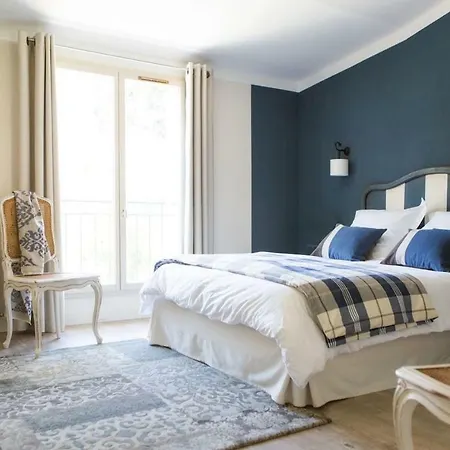 Bed & Breakfast Les Jardins De La Livrée