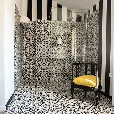 فندق مبيت وإفطار Les Jardins De La Livree 4*