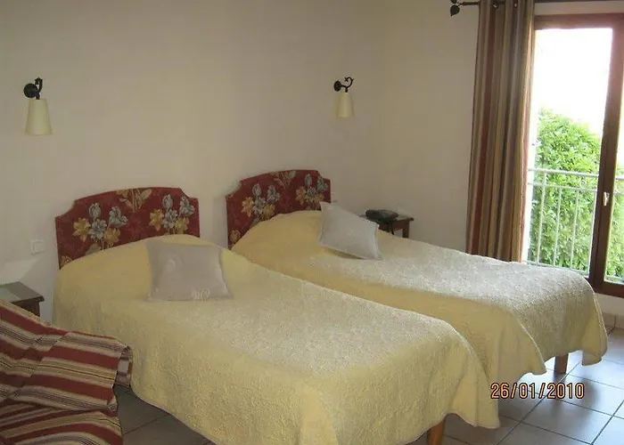 Bed and Breakfast Les Jardins De La Livree